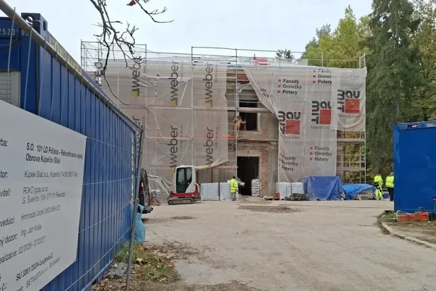 V Kúpeľoch Sliač obnovujú prvý zo zatvorených liečebných domov. Vstúpia do projektu SAE?