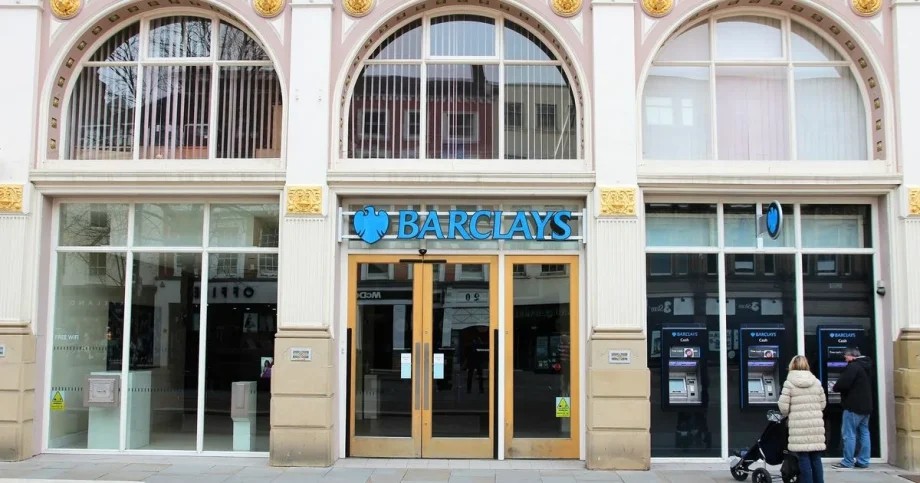 Veľká banka prepúšťa 5-tisíc ľudí, dôvodom je umelá inteligencia